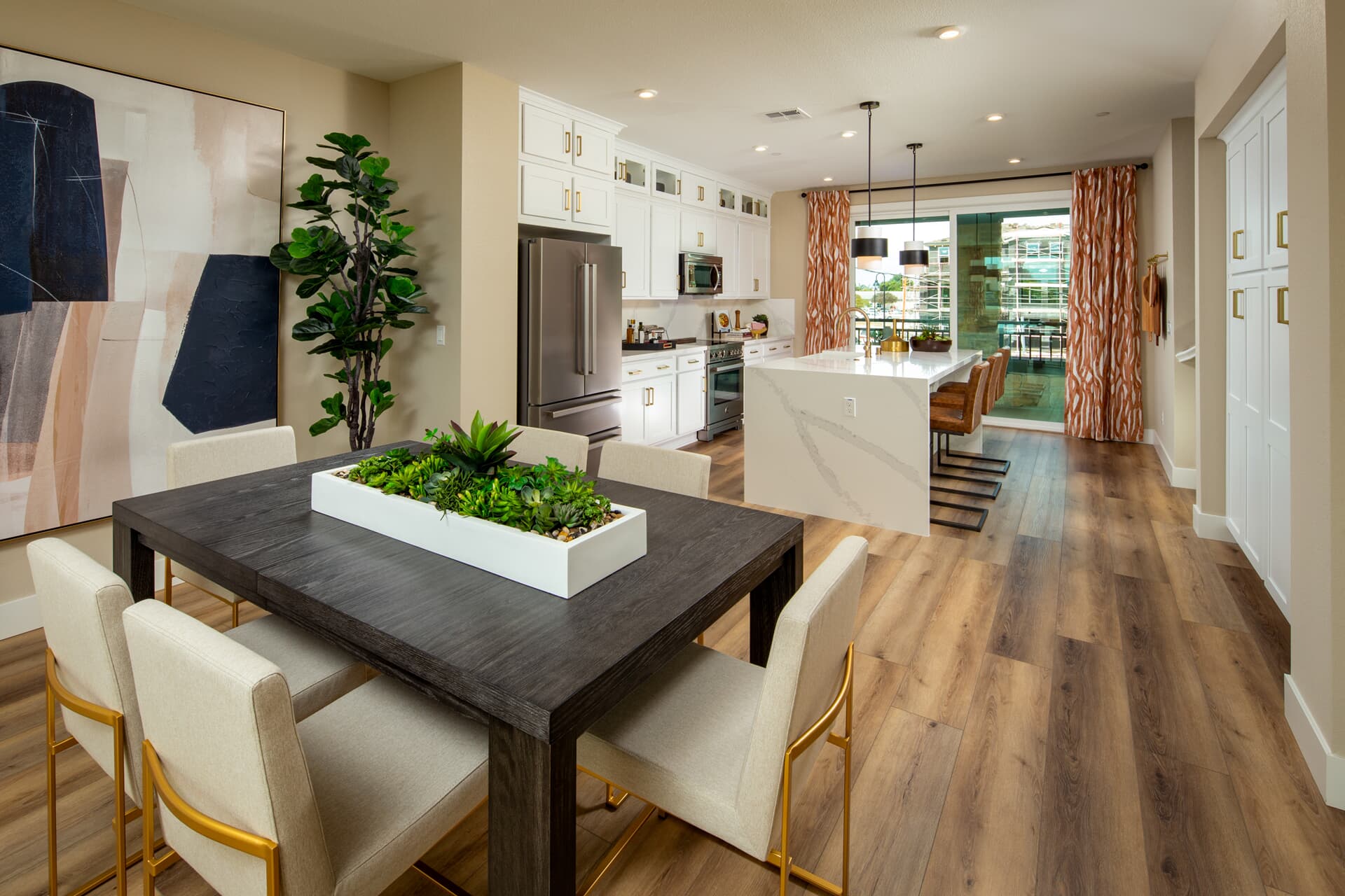 moonstone-residence-2-dining-to-kitchen